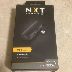 USB 2.0 Hub, 4 Ports, Black NXT Technologies. New Box Has Minor Tears Unopened